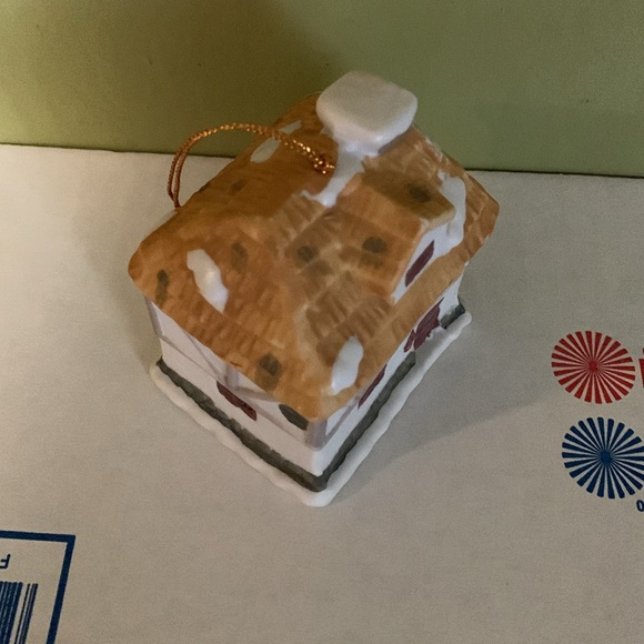 ππ
πVINTAGE DICKENS VILLAGE BELL LIGHTS ORNAMENT FACTORY π²π
π - Picture 2 of 5